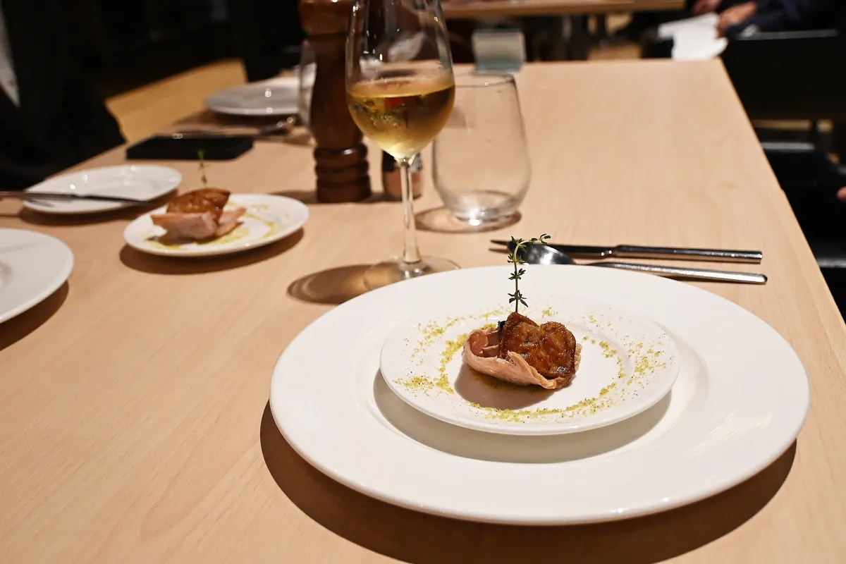 4 Hands Chef Dinner · 5