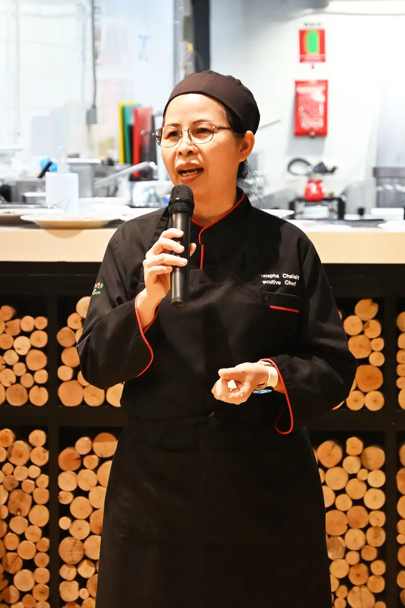 4 Hands Chef Dinner · 6