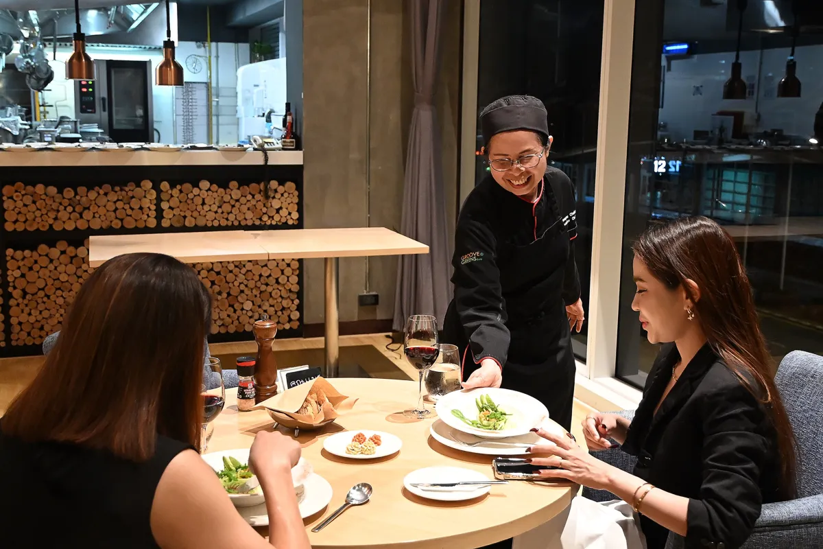 4 Hands Chef Dinner · 9