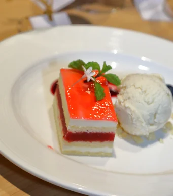 Strawberry and Vanilla Mousse Cake