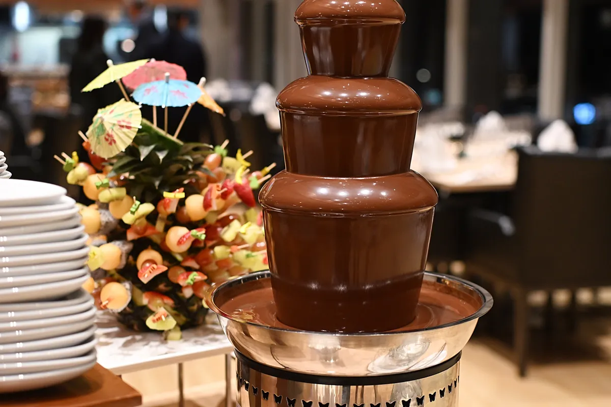 An Evening of Wine & Signature Creation · 9