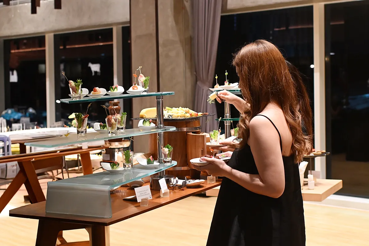 An Evening of Wine & Signature Creation · 16