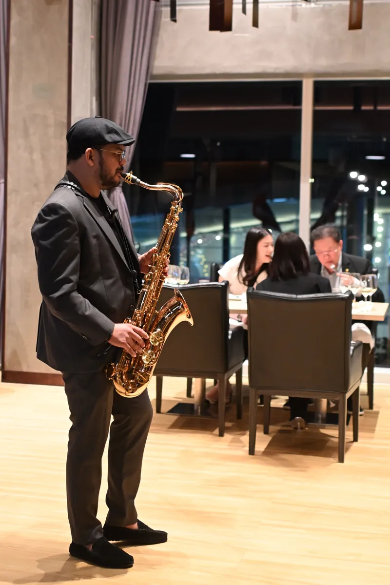An Evening of Wine & Signature Creation · 3